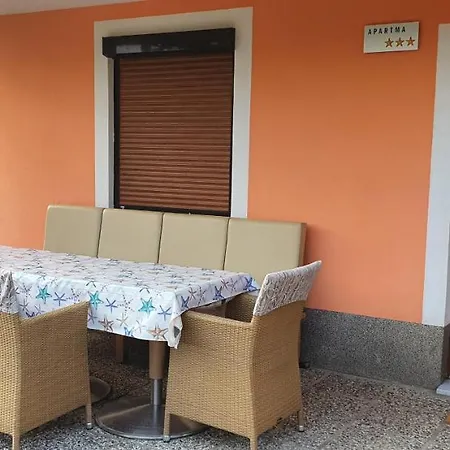 Apartma Nana Strunjan Апартаменты *